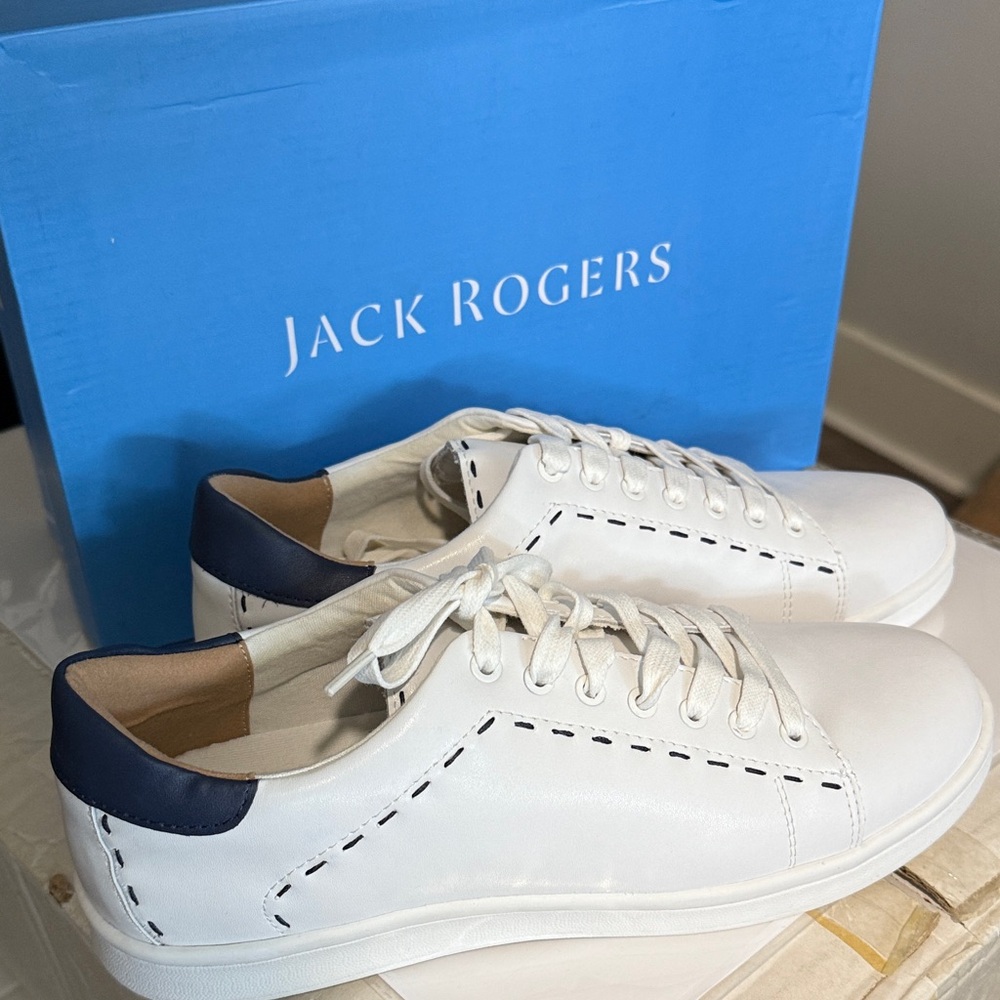 Jack Rogers women’s Sneakers in White and Navy size 11, but run small and narrow